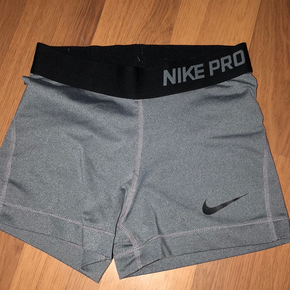 Nike pro grey spandex